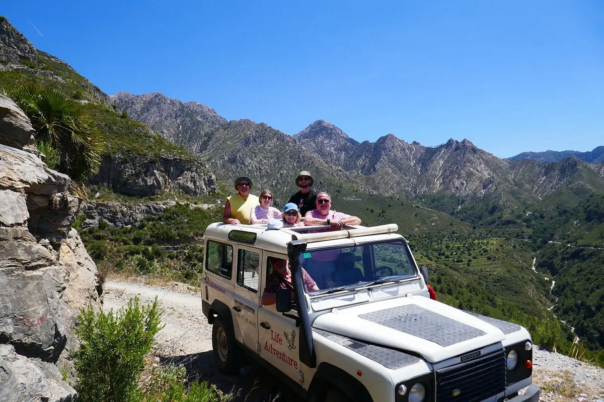 Aventura terrestre en Nerja — imagen 2