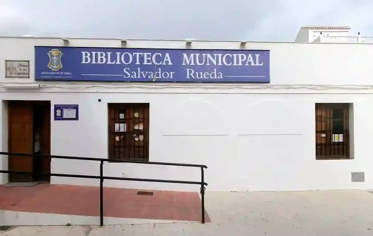 Biblioteca Municipal de Nerja (Salvador Rueda)