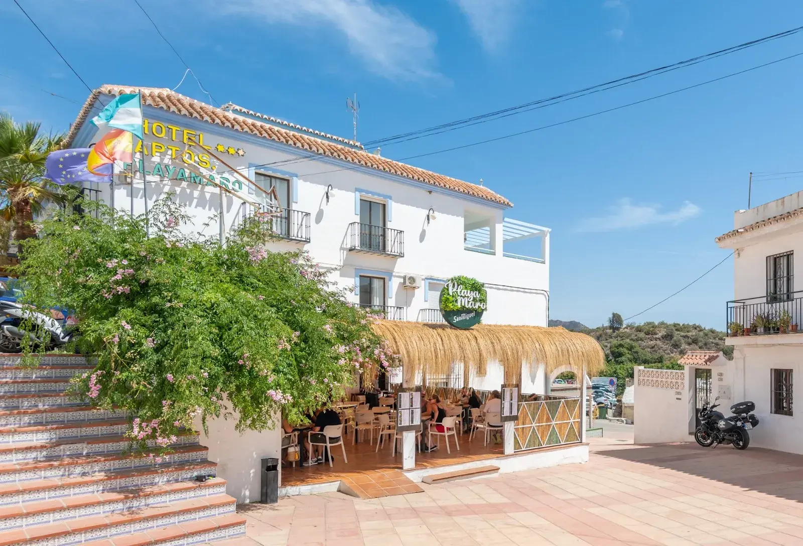 Apartahotel Playamaro by Dorobe