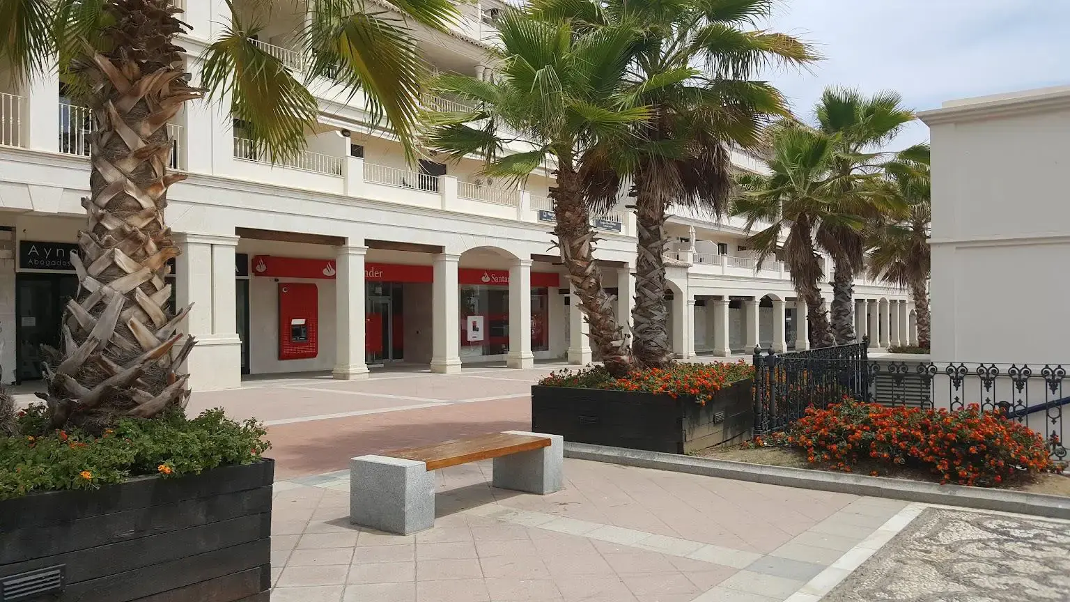 Bancos y cajeros en Nerja — imagen 3