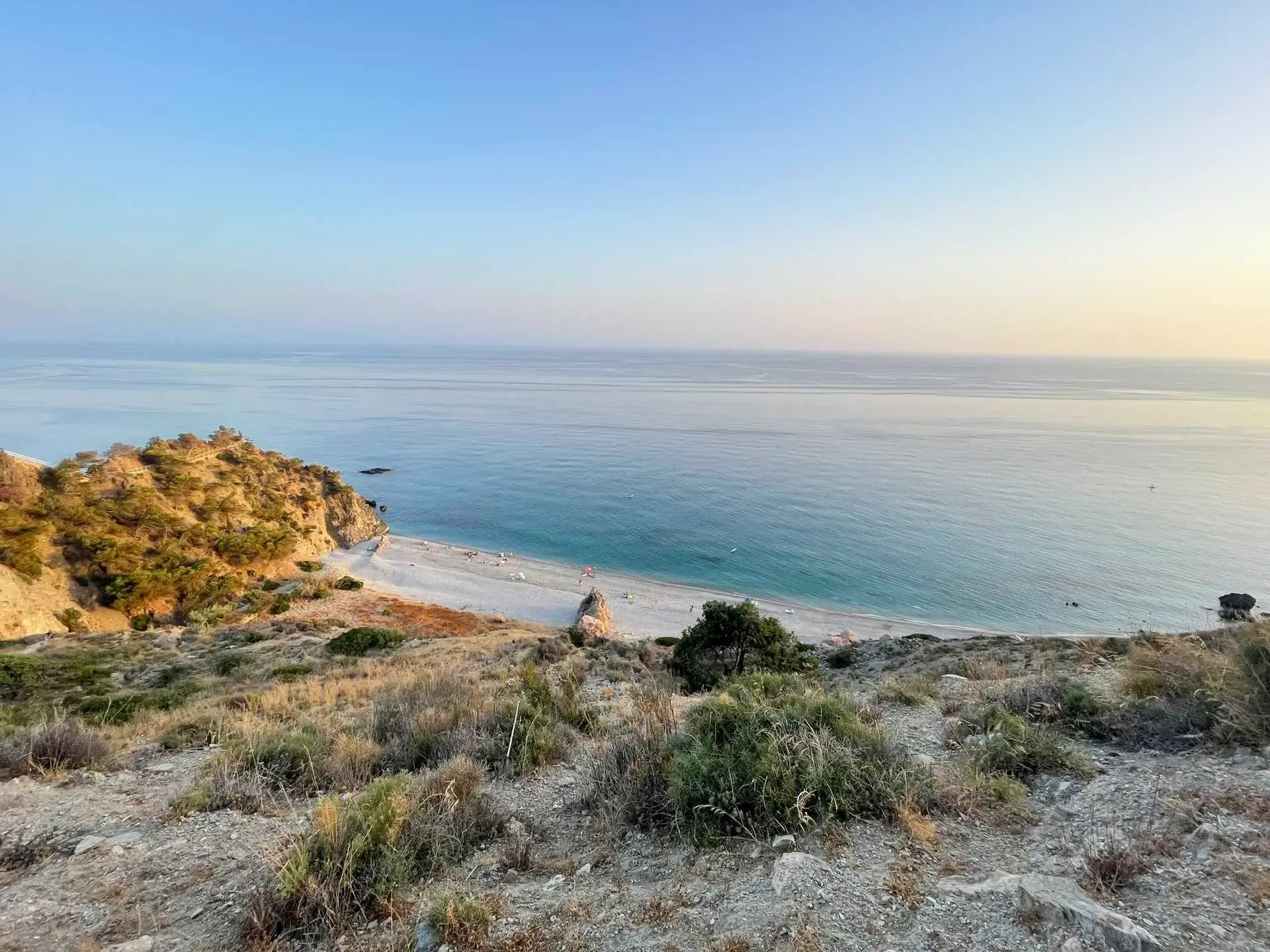 Playa de las Alberquillas — Nudistas en Nerja