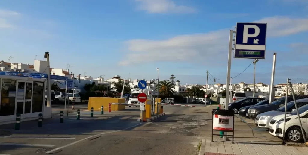 Los Huertos de Carabeo car park